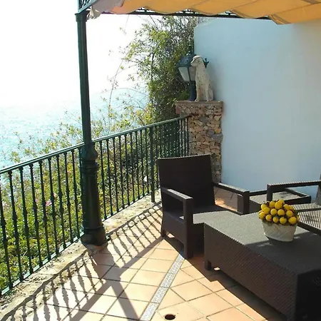 Seaview Casa -piscina-wi-fi-aire * Nerja